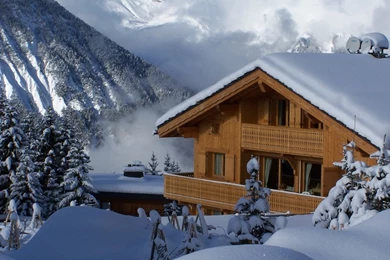 Wooden Chalet In The Snow Wallpapers 27441