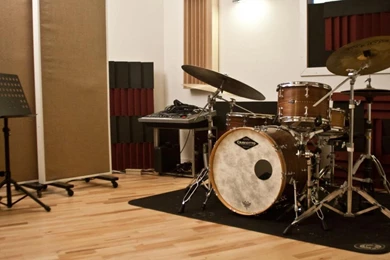 DRUM TRACKS WALLPAPER   (