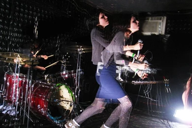 Crystal castles alice practice soundcloud i16.jpg