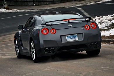 2014 Nissan GT R Wallpapers
