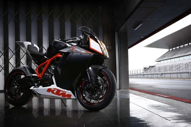 Black Motorcycle HD Wallpaper download yoyo.jpg