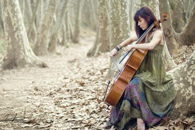 CELLO GIRL WALLPAPER   (