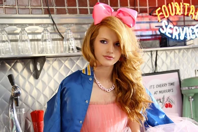 Bella Thorne Wallpapers