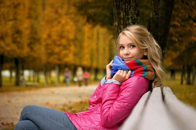 Lovely girl in park autumn.jpg