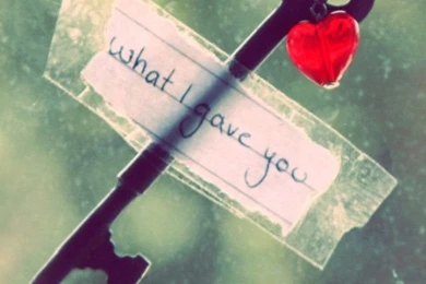 Love wallpapers for iphone 1.jpg