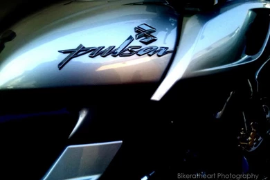 Bajaj Pulsar 220 Wallpaper 18