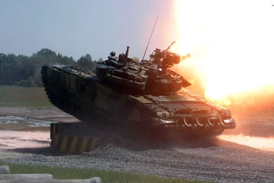 T 90 Tank Firing Wallpapers Photography Wallpapers