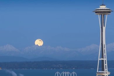 Download Full Moon And Seattle Space Needle Wallpapers For HTC Desire