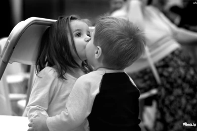 Little boy kiss to child girl black and white hd baby kiss wallpapers