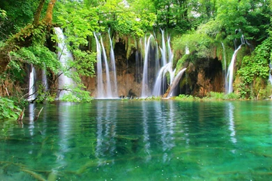 Amazing Waterfall Wallpaper High Resolution Image High Quality Picture.jpeg