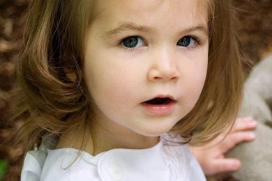 Wonderful Cute Baby Girl Wallpaper.