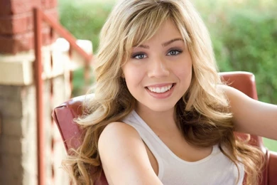 Jennette McCurdy HD Wallpapers Free Download ~ Unique Wallpapers