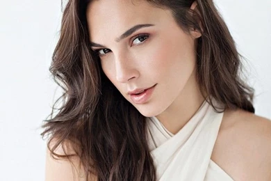 Gal Gadot Hot HD Wallpapers