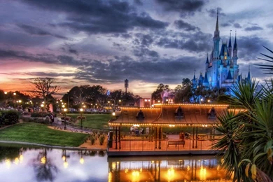 The Sunset Of Your Childhood, Disney World