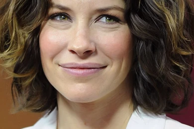 Evangeline Lilly Mobile Wallpapers