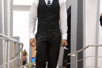 Allu Arjun Telugu Wallpaper, Allu Arjun Desktop Picture, Allu ...