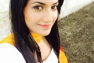 Ruhani Sharma HD Wallpapers, Hot Posters, Wikipedia, Biography ...