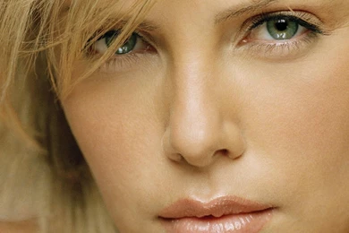 Charlize Theron Hot Wallpapers