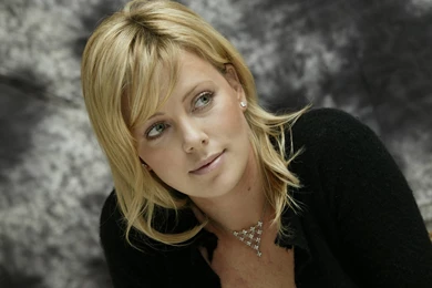 Charlize Theron Images And Desktop Wallpapers