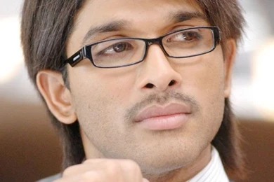 Download Allu Arjun Latest HD Wallpapers, Allu Arjun Pics, Images ...