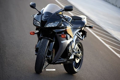 Honda Bikes HD Wallpaper.jpg