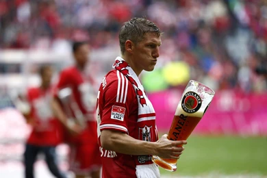 The Player Of Bayern Bastian Schweinsteiger With A Beer Wallpapers ...