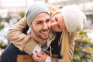 Happy Couple Kiss And Love HD Wallpapers   New Hd WallpaperNew Hd ...