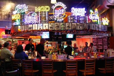 Yun Free Desktop Wallpapers : No. 1683 American Bar [USA / Los Angeles]