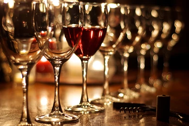 Full Hd Wallpapers Photo Picture Image Of Wine Glasses At Bar Table ...