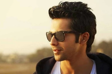 Varun Dhawan Desktop Hd Wallpapers
