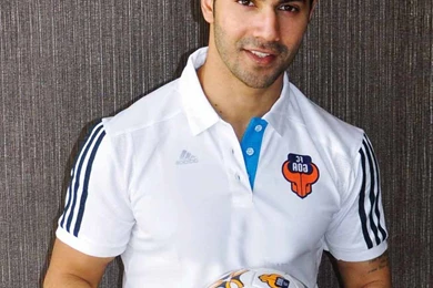 Varun Dhawan   Bollywood   Actors Wallpapers Download FREE