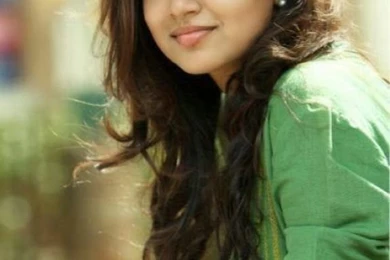 Nazriya cute image.jpg