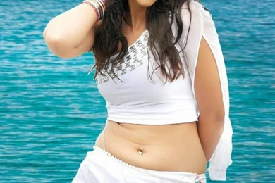 Hot And Cute H.D Wallpapers For Mobiles And PC