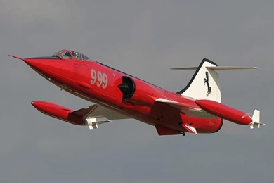 LOCKHEED F 104 STARFIGHTER WALLPAPER   (