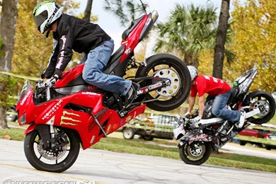 CARS AND BIKES STUNT AND WALLPAPERS