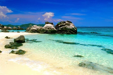 Sunny Beach HD Wallpapers