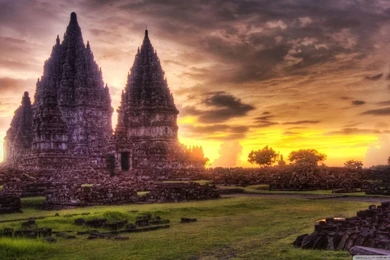 The Lost Hindu Temple In The Jungle Mist   Indonesia HD Desktop ...