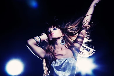 1600x1200 Girls Love Clubbin Wallpaper, Music And Dance Wallpapers