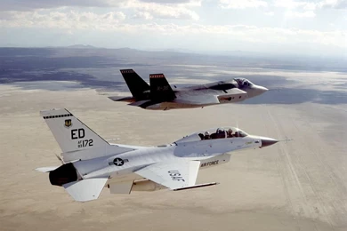 Download Wallpapers F 16 Fighting Falcon And F 35 Lightning II ...