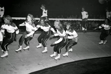 Vintage Everyday: 32 Interesting Vintage Photos Of Roller Derby ...