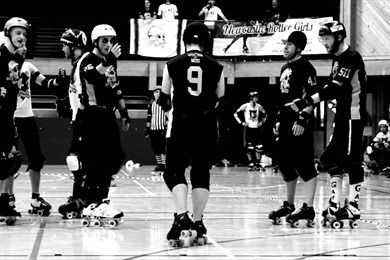 Tyne And Fear  vs  Southern Discomfort Roller Derby   YouTube