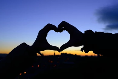 Finger Heart Cute Love Couple Wallpapers Free Download