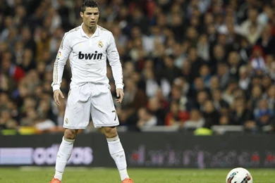 Pic > Cristiano Ronaldo Free Kick Stance Wallpapers