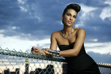 Alicia Keys Girl On Fire Tour Wallpapers