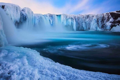 Frozen Moon Desktop HD Wallpapers ~ Toptenpack.com