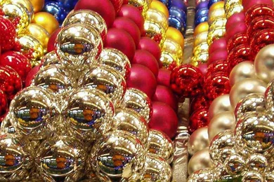 Celebrate Christmas With A Free Photographic Xmas Computer Desktop ...