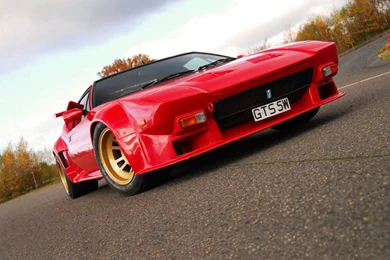 View Of De Tomaso Pantera GT5 S. Photos, Video, Features And ...