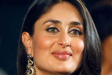 Hot Navel Touch In Sarre Photos Image In Half Saree Images In ...