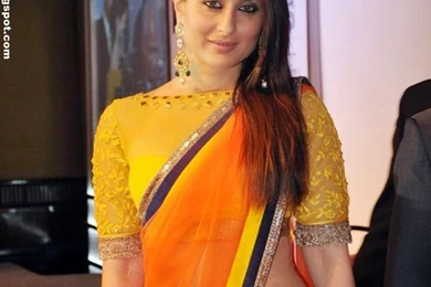 Kareena Kapoor Hd Pics In Saree Latest Sri Krishna Wallpapers ...
