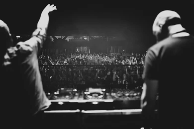 Черно белая толпа монохромный DJ Wallpapers